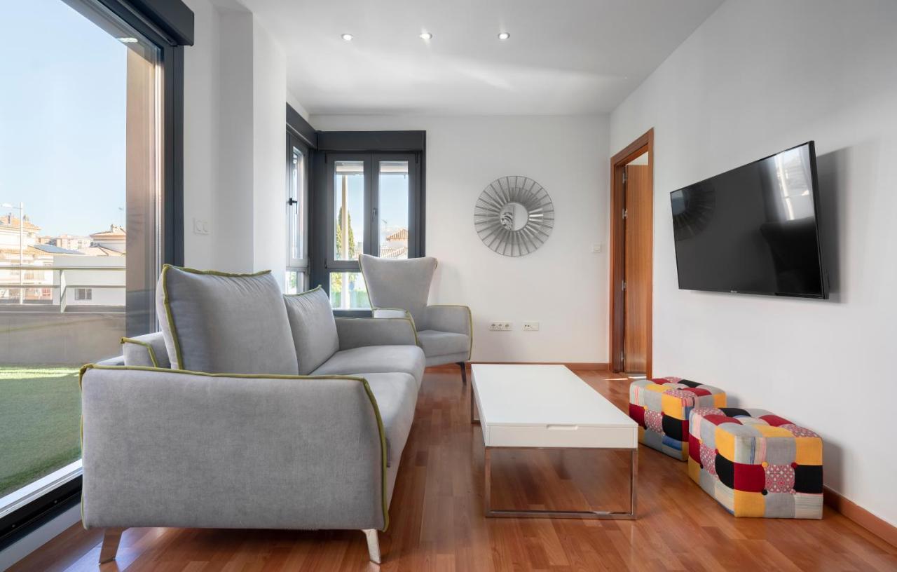 Enjoygranada Lujo Piscina Y Parking Apartment Exterior photo