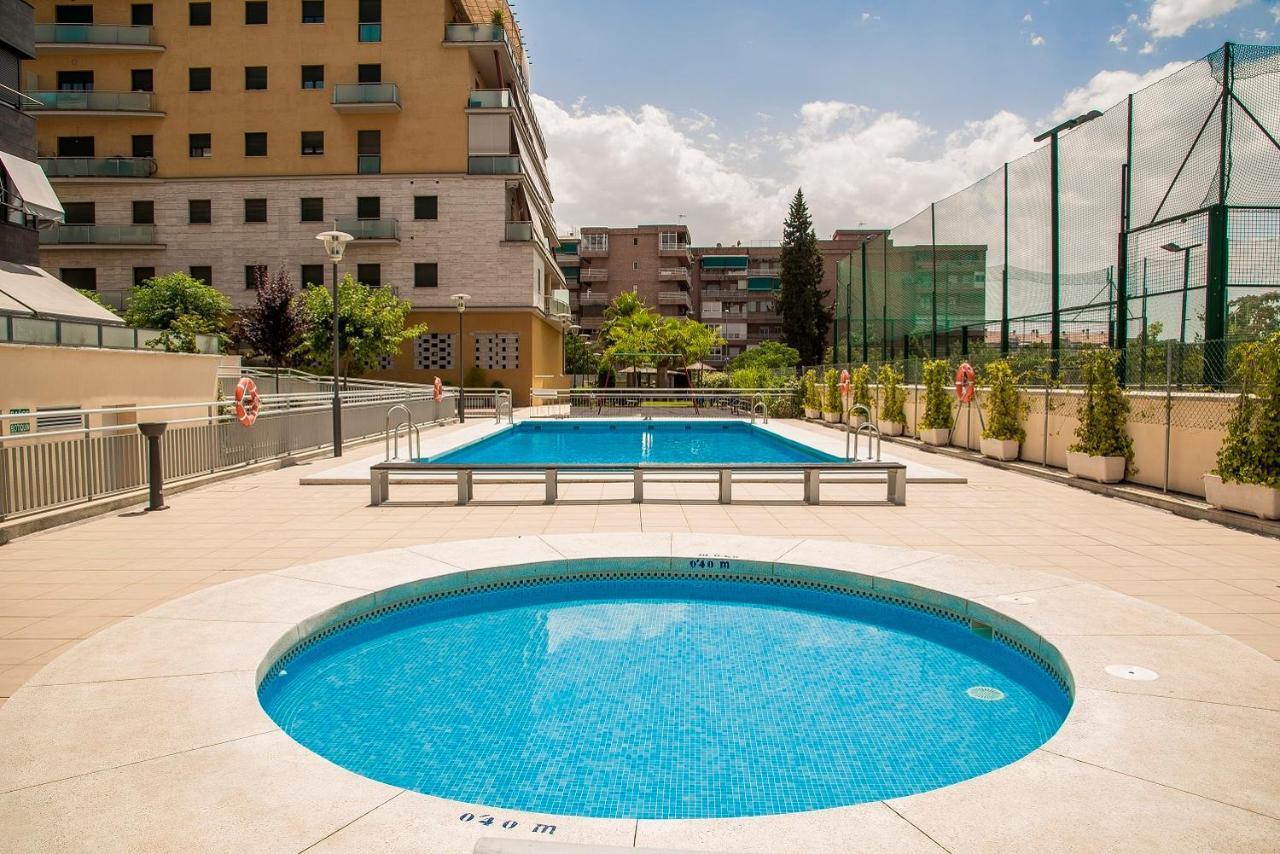 Enjoygranada Lujo Piscina Y Parking Apartment Exterior photo