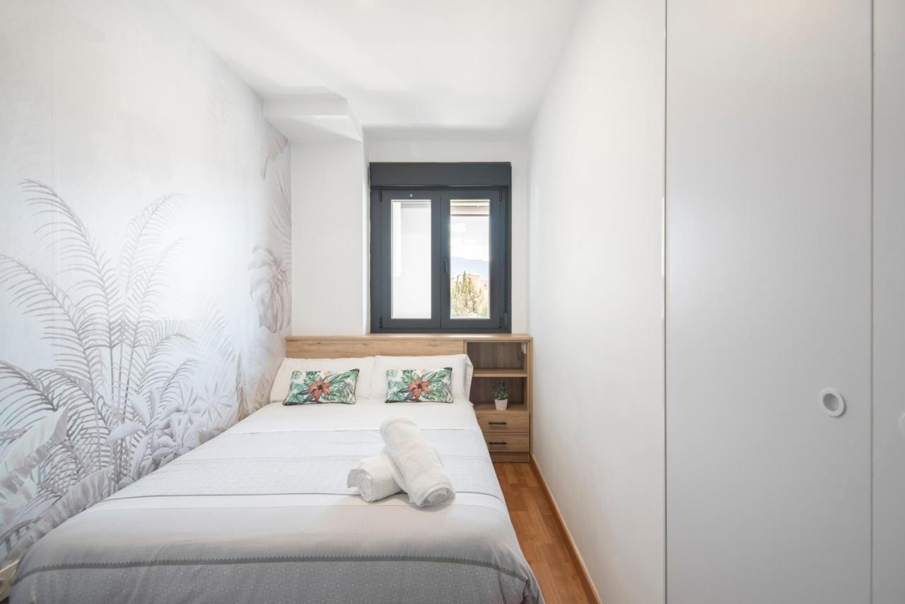 Enjoygranada Lujo Piscina Y Parking Apartment Exterior photo