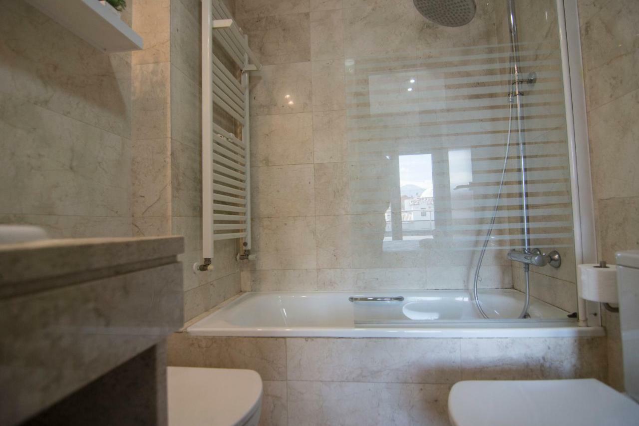 Enjoygranada Lujo Piscina Y Parking Apartment Exterior photo